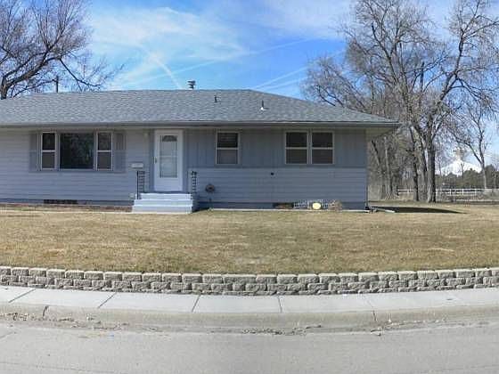 1st image of 300 Lawn Ave