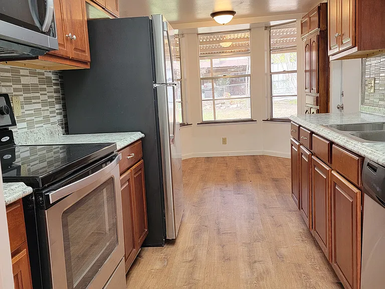 2115 Cedar Run Dr — Photo 5