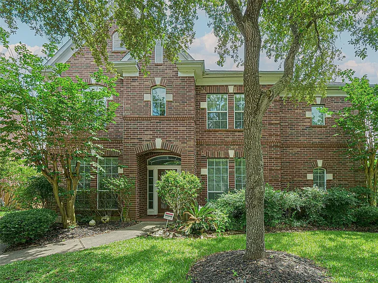 3606 Paluxy Cir — Photo 1