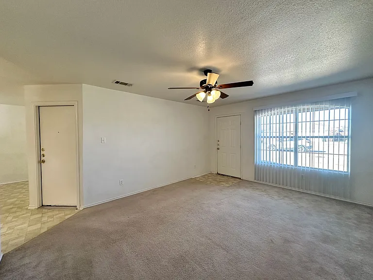 5300 Lauren Lea Dr — Photo 28