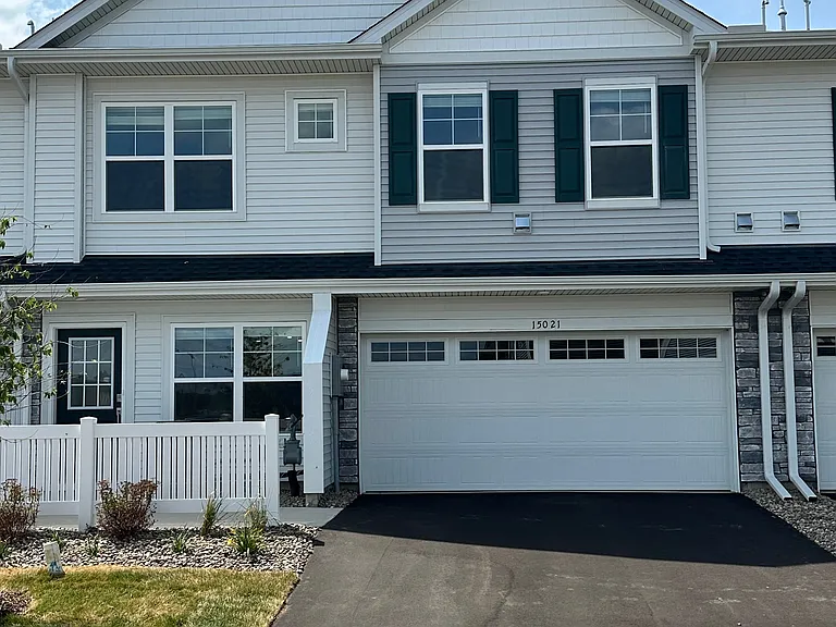15008 Ahena Curv — Photo 1