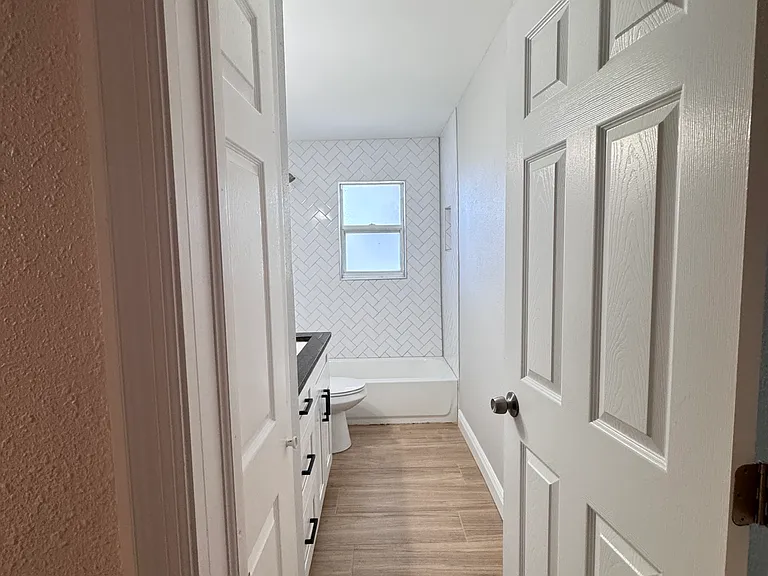 662 Union St #1A — Photo 14