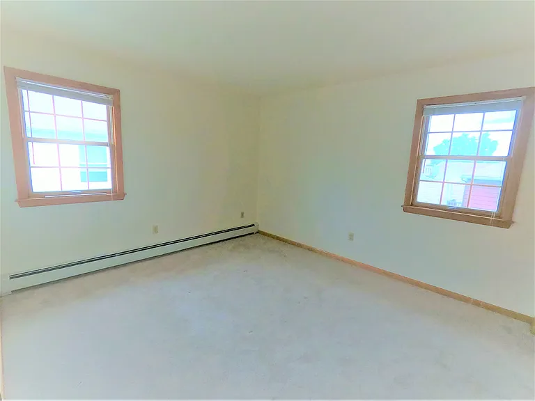 404 Jackson Ave #2 — Photo 18