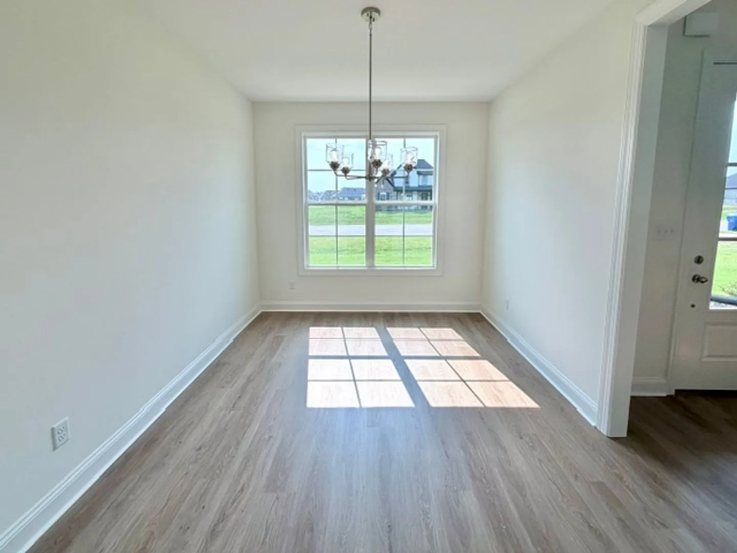 Now Leasing a 4 Brand New 4 Bedroom 2.5 Bath Home @ Southbranch in Olive Branch — Photo 3