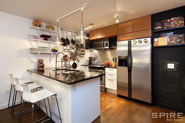 Sold by Spire Group | media 10