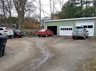 384 Saint Paul St #2, Burlington, VT 05401