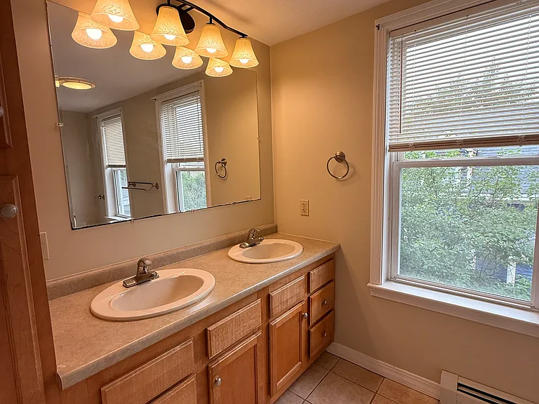 63 Maple St #102 — Photo 14