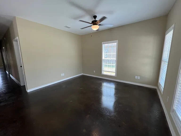12914 Churchill Dr #B — Photo 3