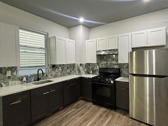3rd image of 331 Sussex Ave #1L