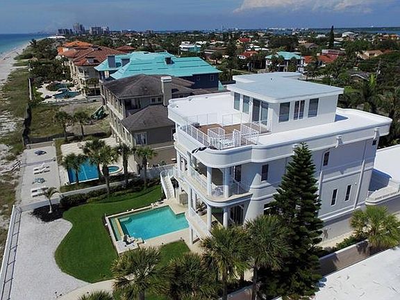 3rd image of 1540 Gulf Blvd Unit 1