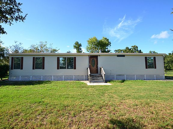 3rd image of 8000 County Road 208