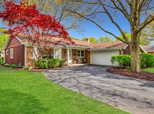 1407 N Douglas Ave, Arlington Heights, IL 60004