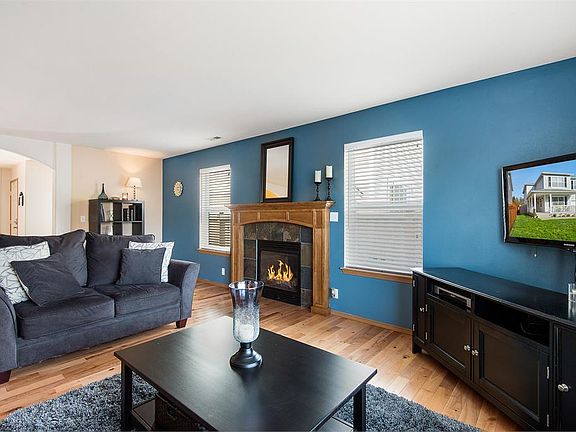 Fireplace, Hardwood Floors