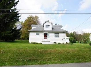 421 Davidson Siding Rd, Grindstone, PA 15442