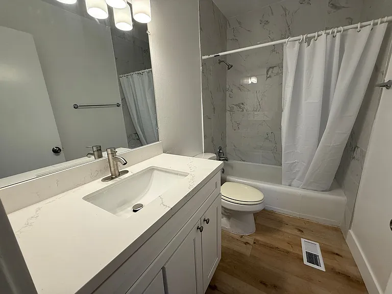 1226 E 500 S — Photo 18