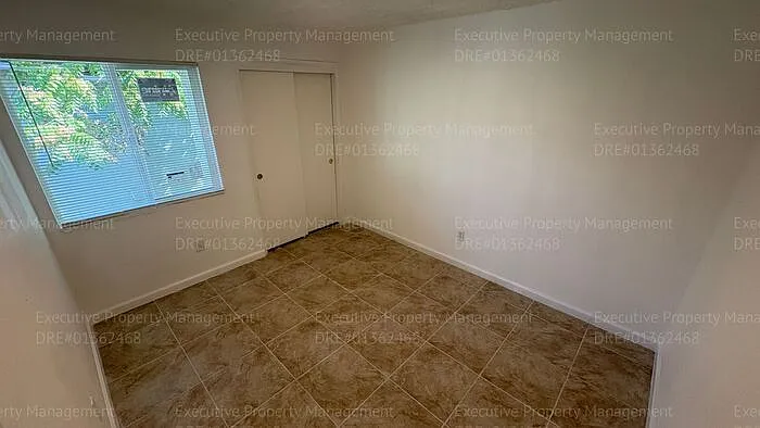 2909 S Chester Ave #16 — Photo 27