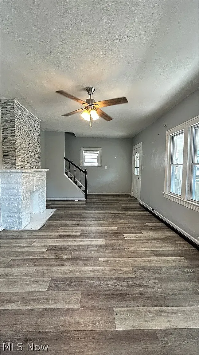 4 bed, $1,500 — Photo 2