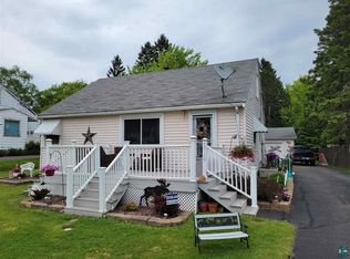 2710 Hutchinson Rd, Duluth, MN 55811