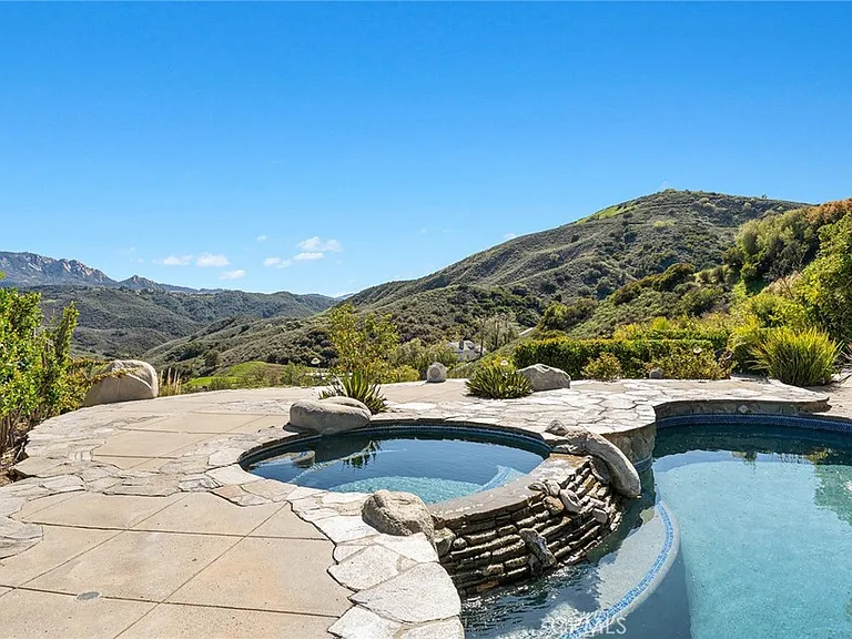 24920 Paseo Del Rancho — Photo 14
