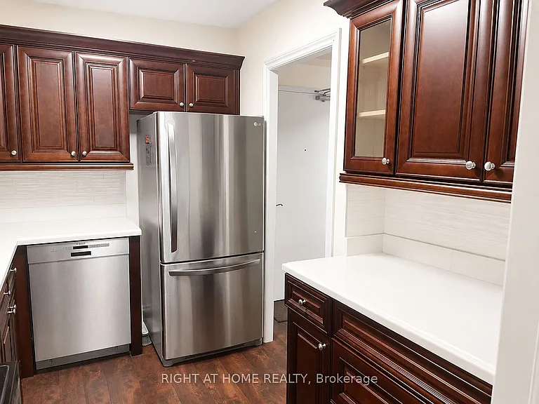 1359 White Oaks Blvd #1103 — Photo 7