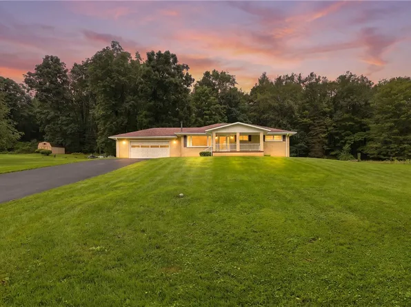 116 Mine 42 Rd, Windber, PA 15963