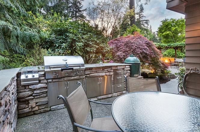 2nd image of 835 130th Ave NE