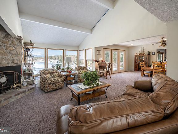 4th image of 815 Chadderton School Rd