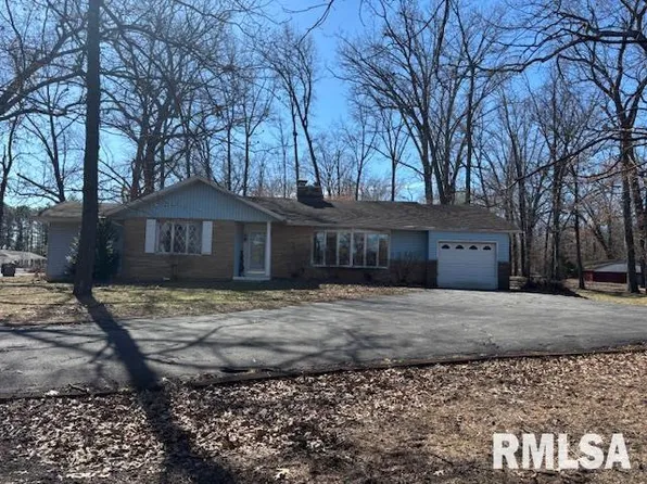 309 Wildwood Dr, Carterville, IL 62918