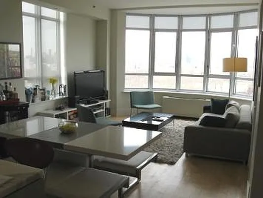 Rented by Corcoran | media 11