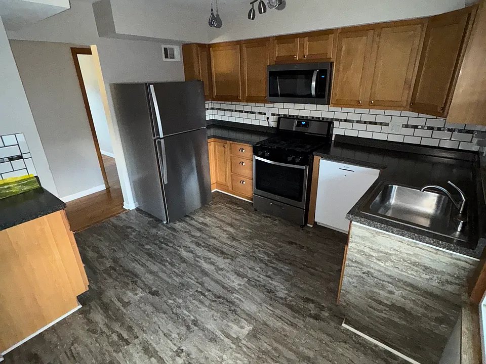 515 E Howard Ave #LOWER