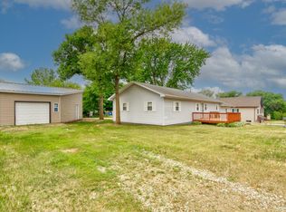 25833 Walleye Dr, Spirit lake, IA 51360