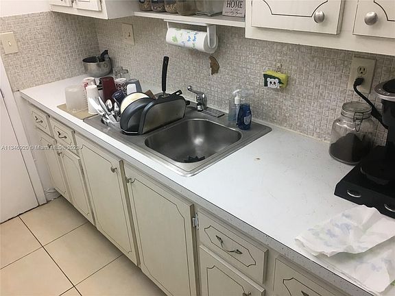 4th image of 12590 NE 16th Ave APT 302