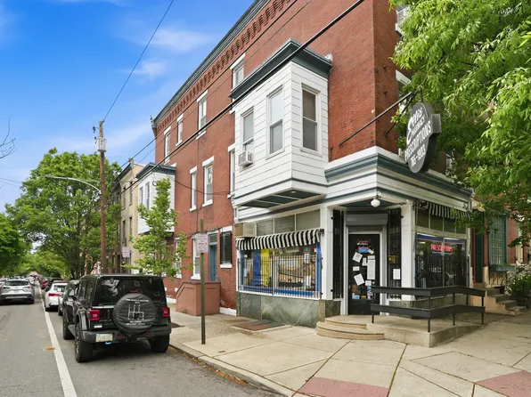 2441 Brown St #2R, Philadelphia, PA 19130