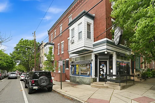 2441 Brown St Photo 1