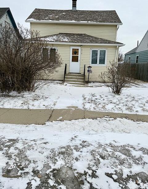 1st image of 512 N 3rd St