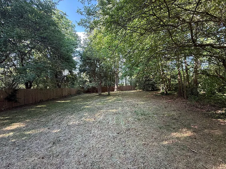 242 Pecan Rd — Photo 22