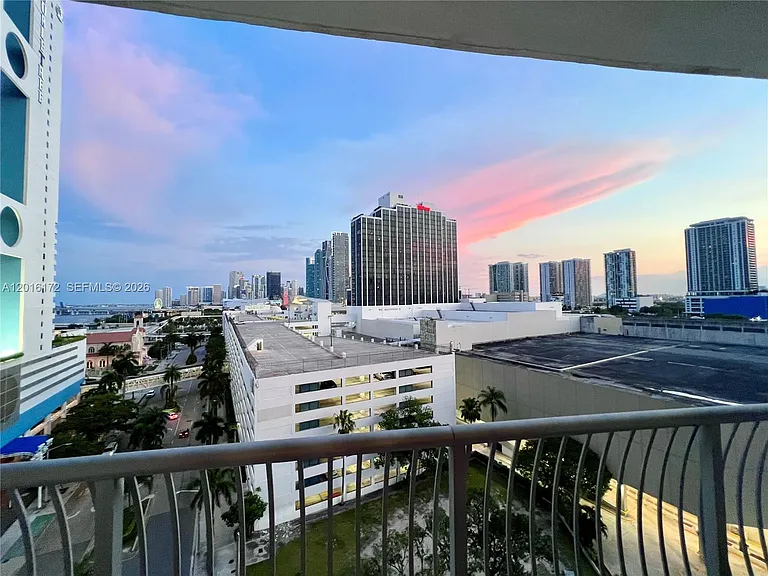 1750 N Bayshore Dr #1218 — Photo 9