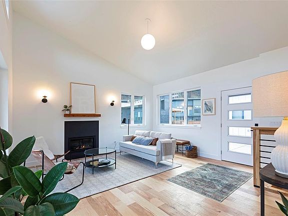 5th image of 1215 Basecamp Dr Unit B