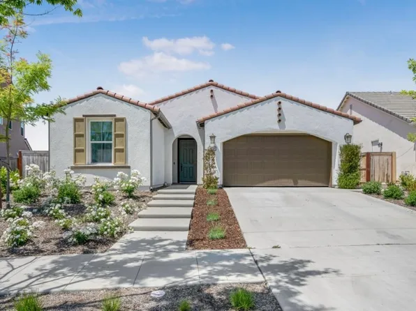 4494 Little Canyon Dr, Madera, CA 93636