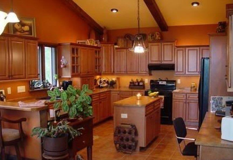 1st image of 156 Greenleaf Dr