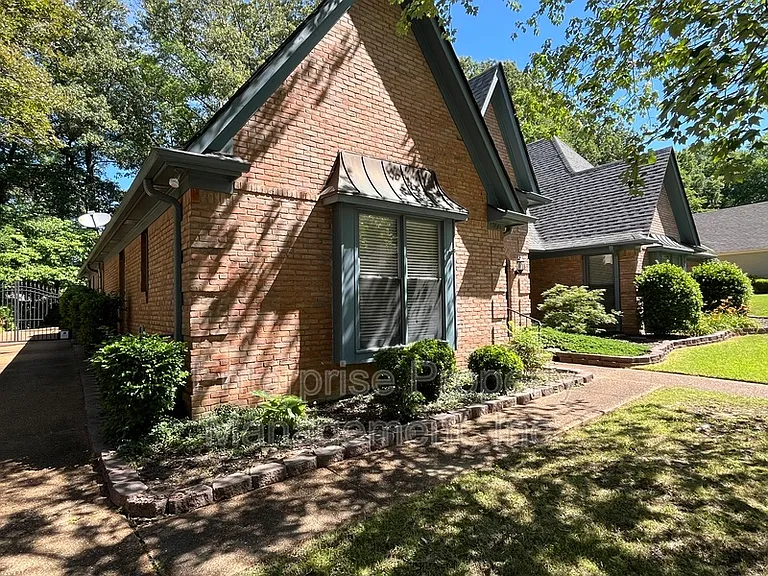 6700 N Kirby Oaks Cv — Photo 3