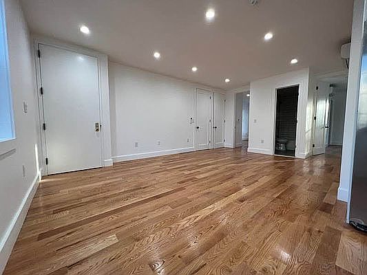 3rd image of 457 Quincy Ave #1A