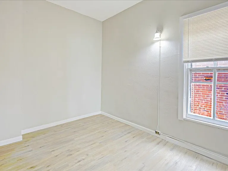 6730 Vermont Ave — Photo 9