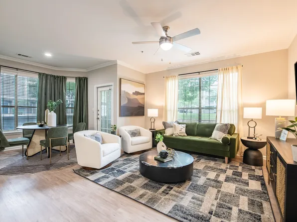 Monticello by the Vineyard Apartments