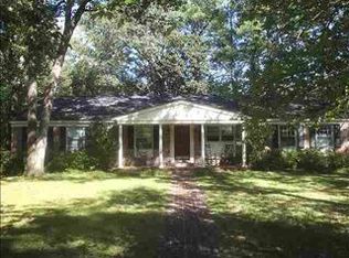 301 Lyndale Dr, Hartsville, SC 29550
