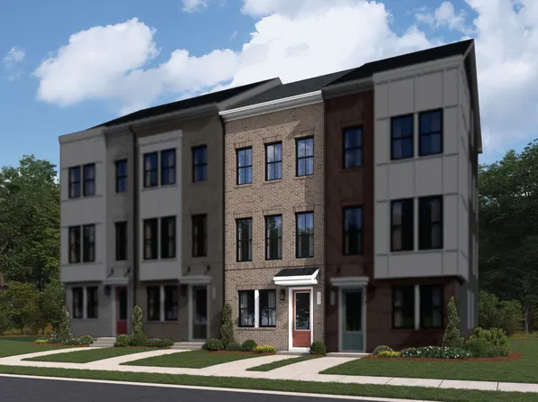 2660 River Birch Rd, Herndon, VA 20171