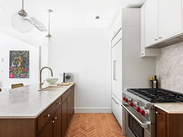 232 Adelphi St APT 2, Brooklyn, NY 11205