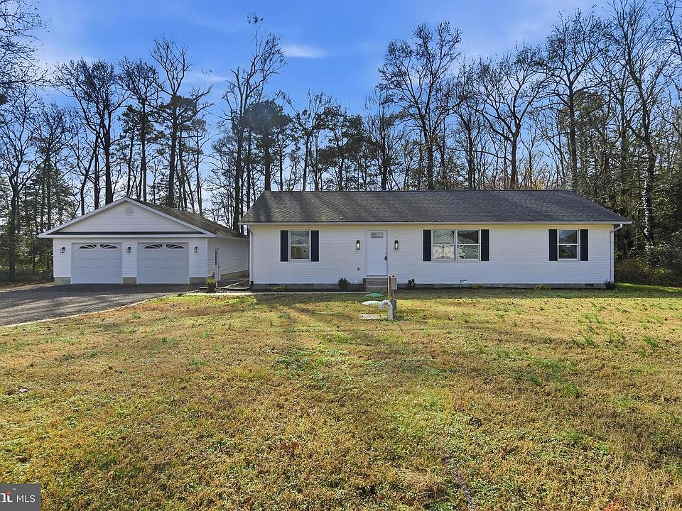 1st image of 36950 Wells Ln