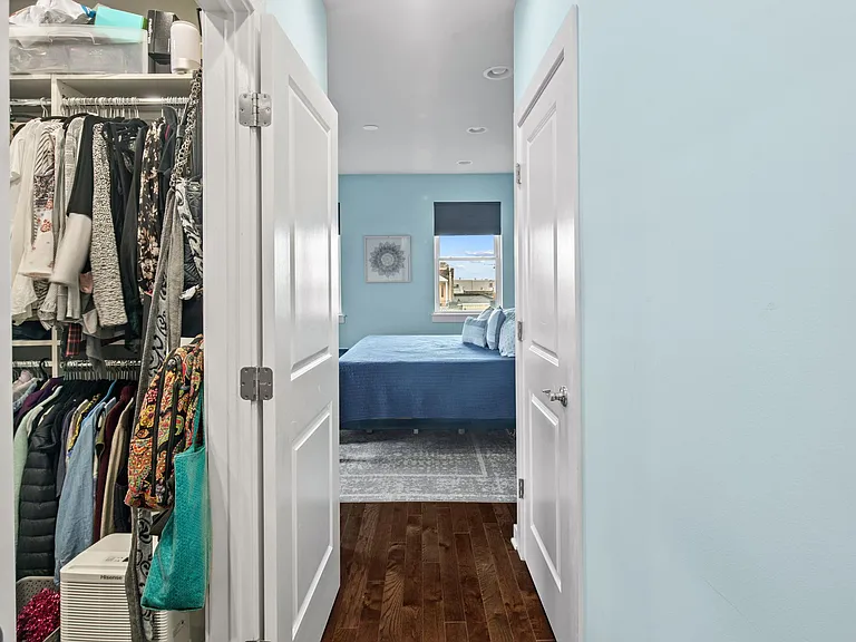 101 Mercy St — Photo 20