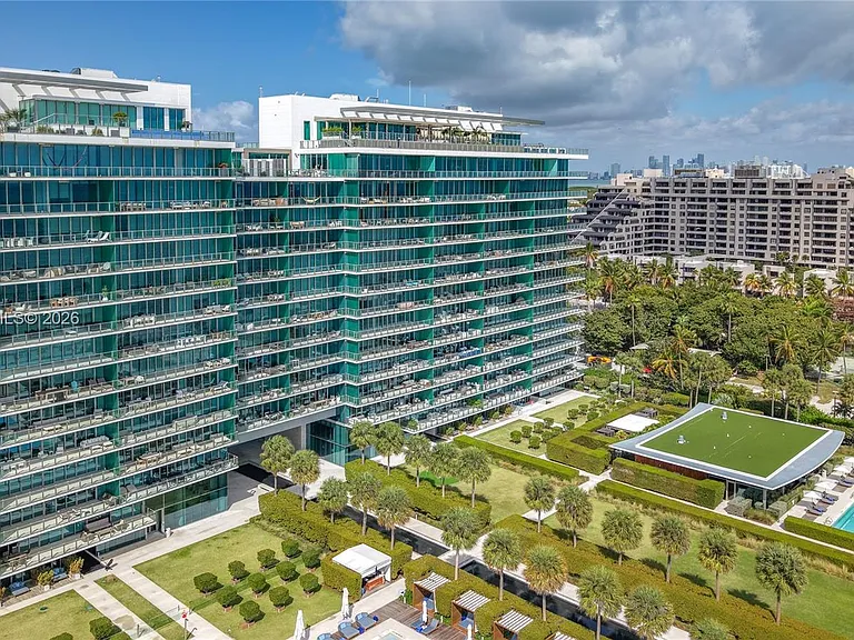 350 Ocean Dr #305N — Photo 2